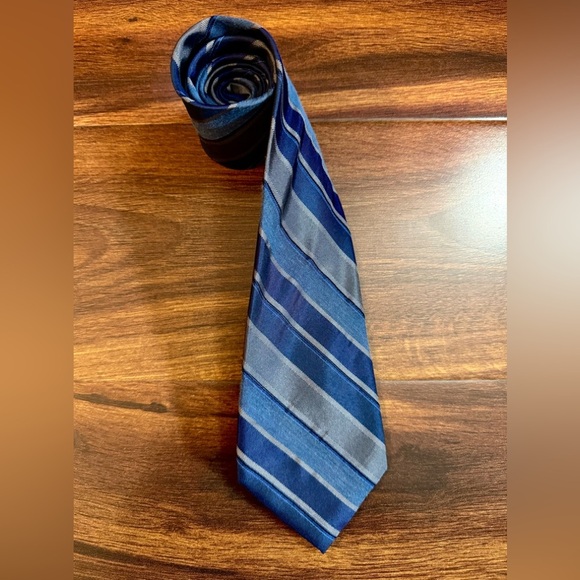 CALVIN KLEIN Blue and Gray Striped Silk Tie - Picture 1 of 10